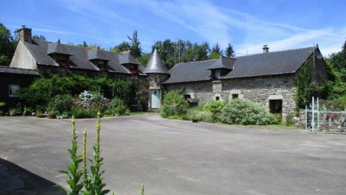 Ferienwohnung Le Petit Chateau Noyal-Pontivy Exterior foto