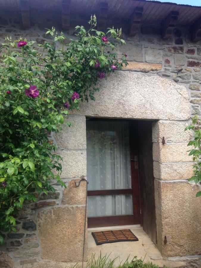 Ferienwohnung Le Petit Chateau Noyal-Pontivy Exterior foto